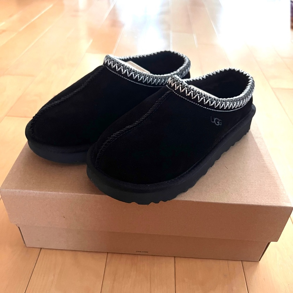 Brand new Ugg Tasman